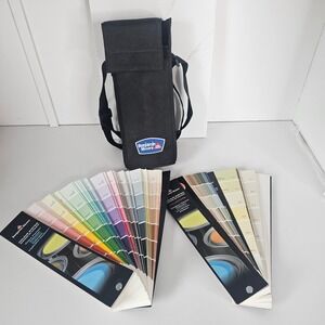Benjamin Moore Color System Collection‎ Paint Swatch Fan Deck with Case 12/2011